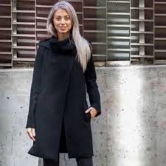 Betabrand by Melissa Fleis All-Day Mock Neck Hooded Stretch Coat Size Medium - Picture 3 of 11